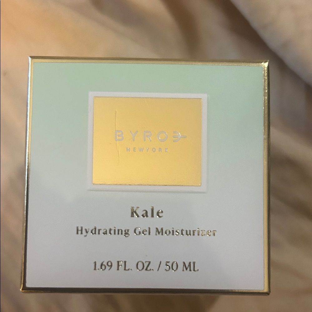ROE Kale Gel Moisturizer - Mint and Gold